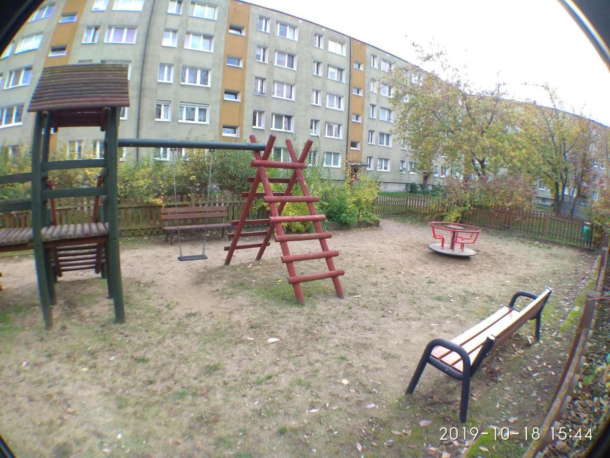 2120 Przyjazni 4 - Tanie Pokoje - Samodzielne Zameldowanie - Self Check In Познан Екстериор снимка