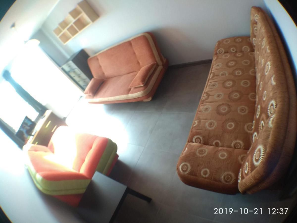 2120 Przyjazni 4 - Tanie Pokoje - Samodzielne Zameldowanie - Self Check In Познан Екстериор снимка